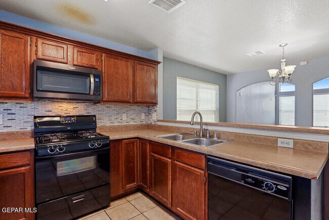 Building Photo - 14407 Misty Point Ct