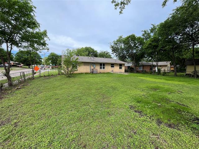 Building Photo - 405 Highcrest Dr