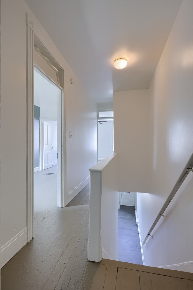 Building Photo - 464 Lafayette St