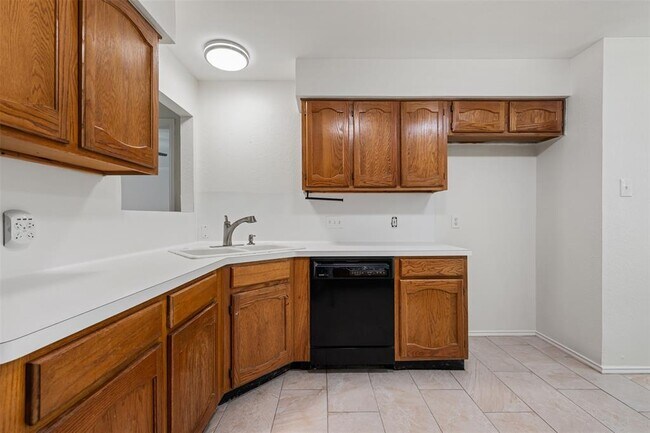 Building Photo - 11464 Bristle Oak Trail