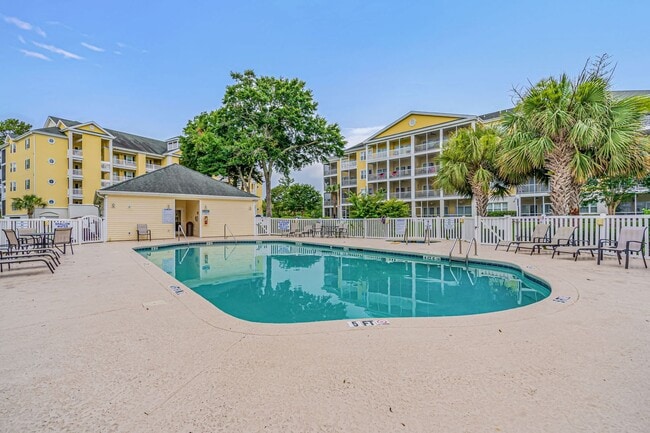 Building Photo - Spacious 3BR Condo in Gated Ocean Keyes