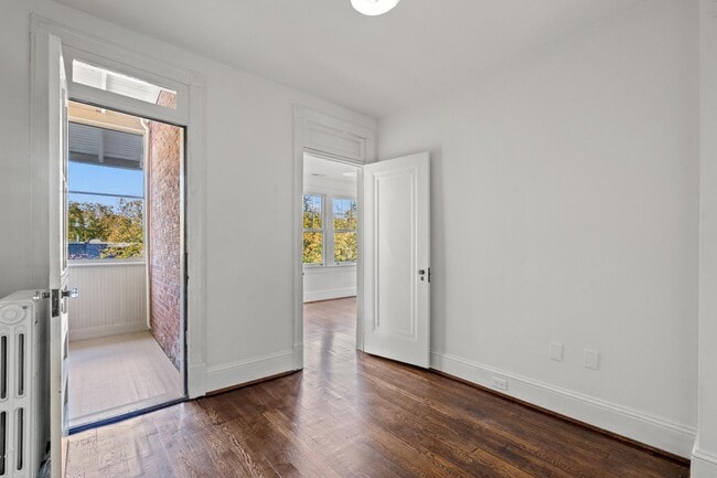 Building Photo - 2814 Bellevue Terrace NW