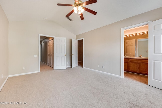 Building Photo - 7990 Baymeadows Cir E
