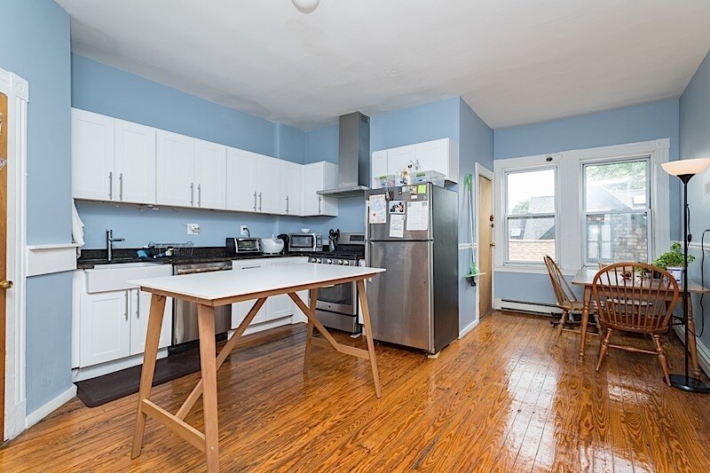 Primary Photo - 208 Prospect St