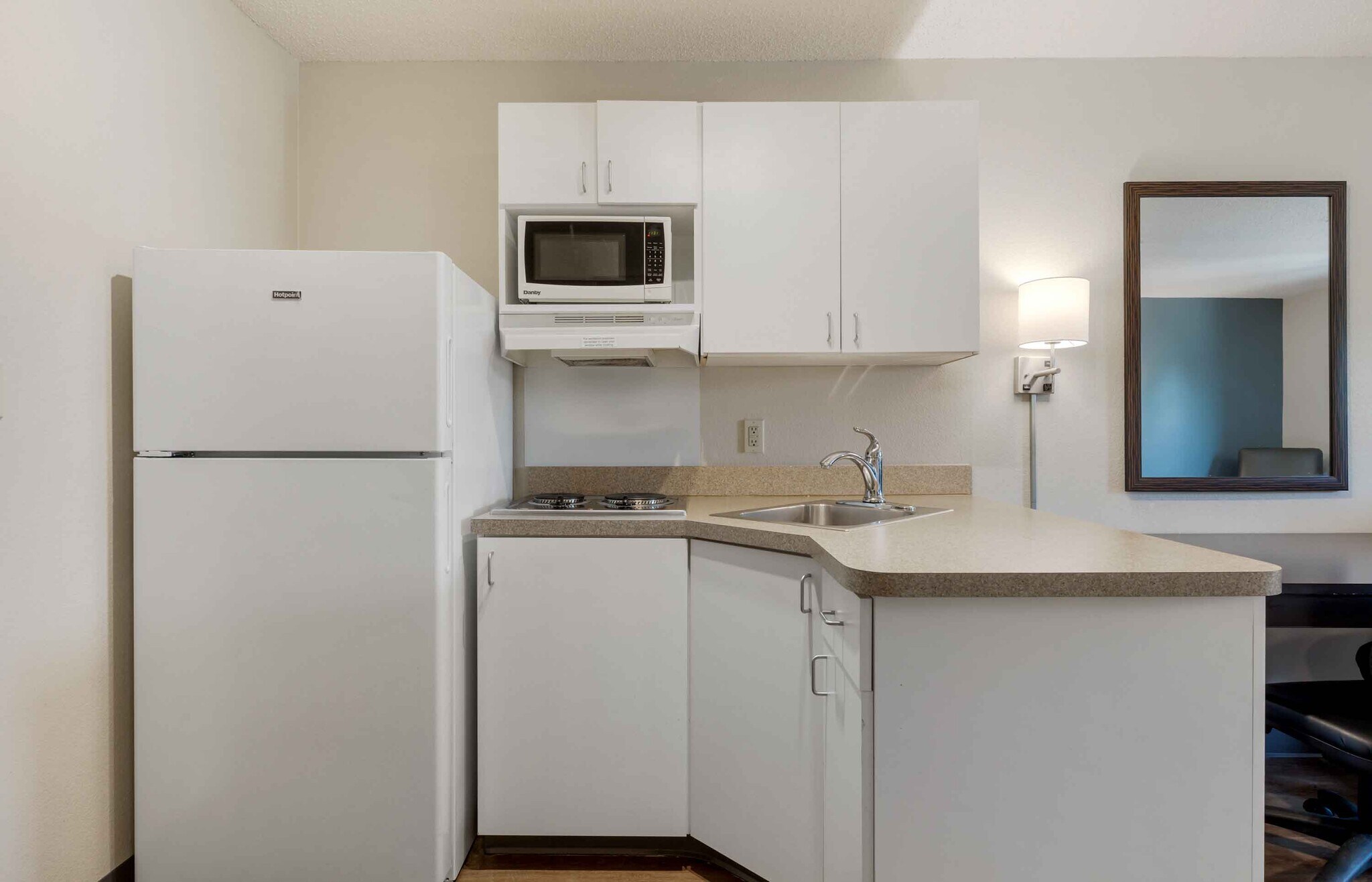 Building Photo - Furnished Studio-Dallas - Lewisville