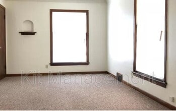 Building Photo - 4290 Monroe St