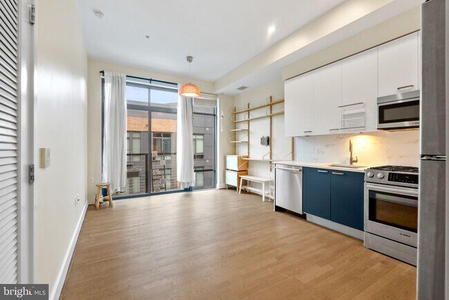 Building Photo - 525 Water St SW