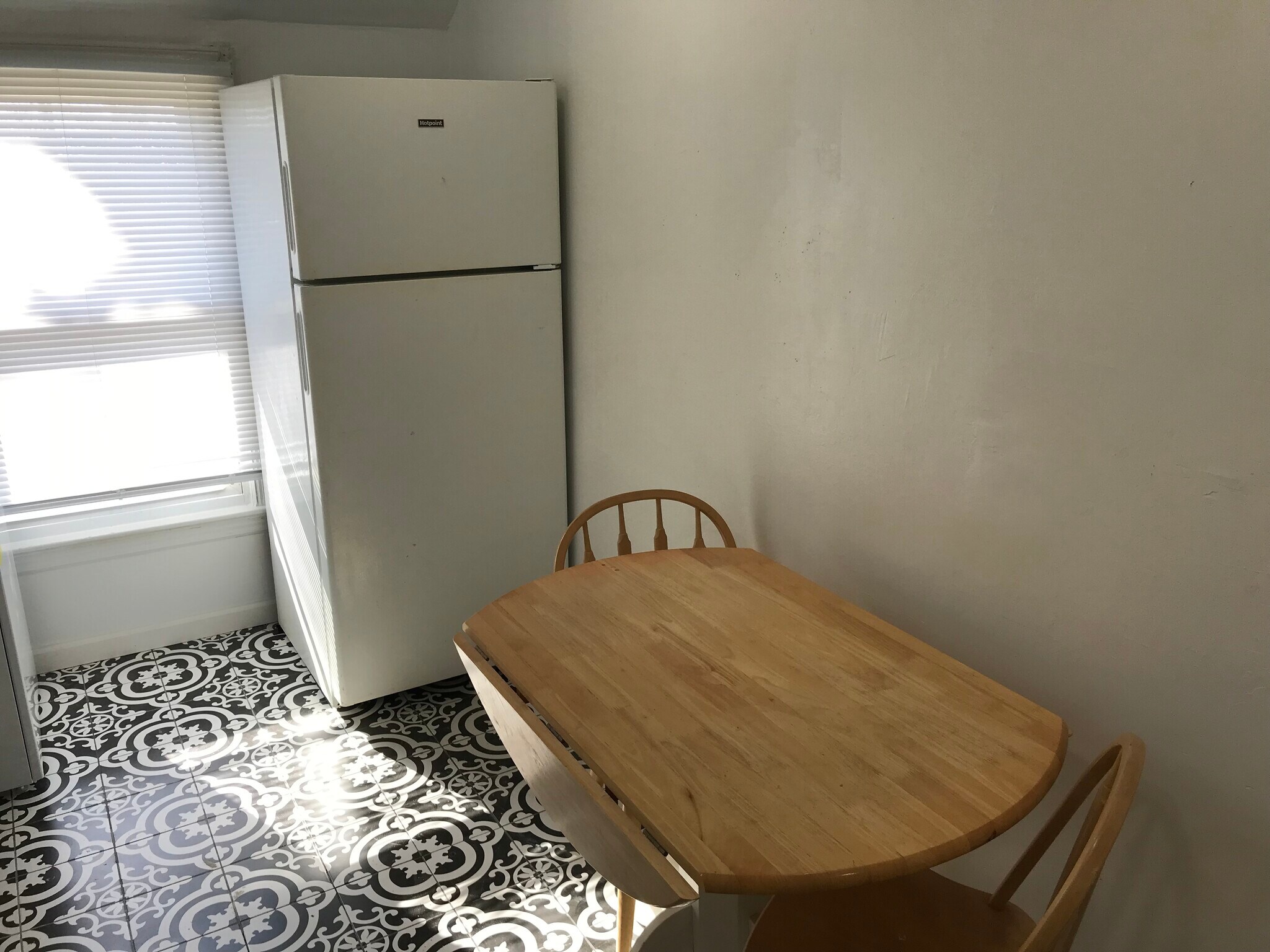 Building Photo - 75 Kearney St