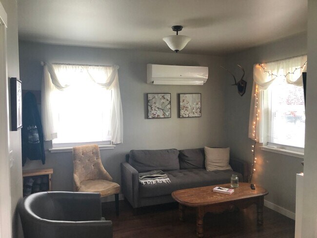 Building Photo - Newer Pet Friendly Home with detached Garage close to Barkley Trail system