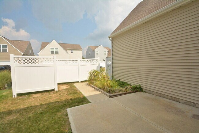 Building Photo - 13172 S Elster Way