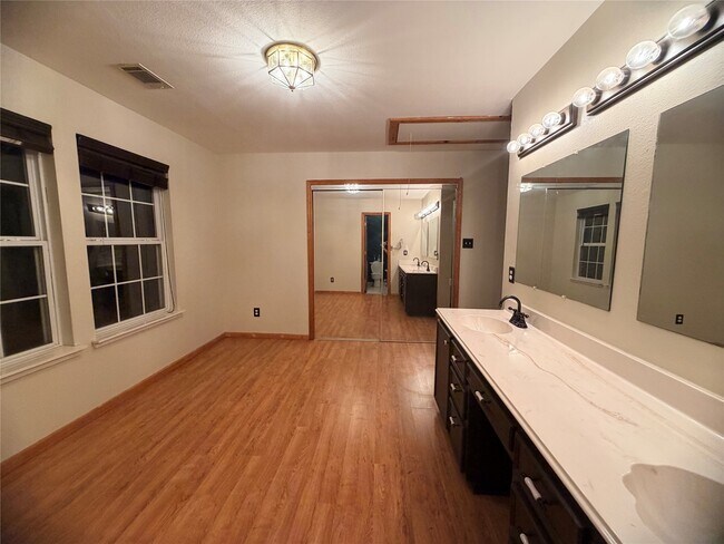 Building Photo - 2567 Avenue D