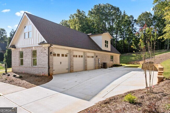 Building Photo - 4563 Fawn Path