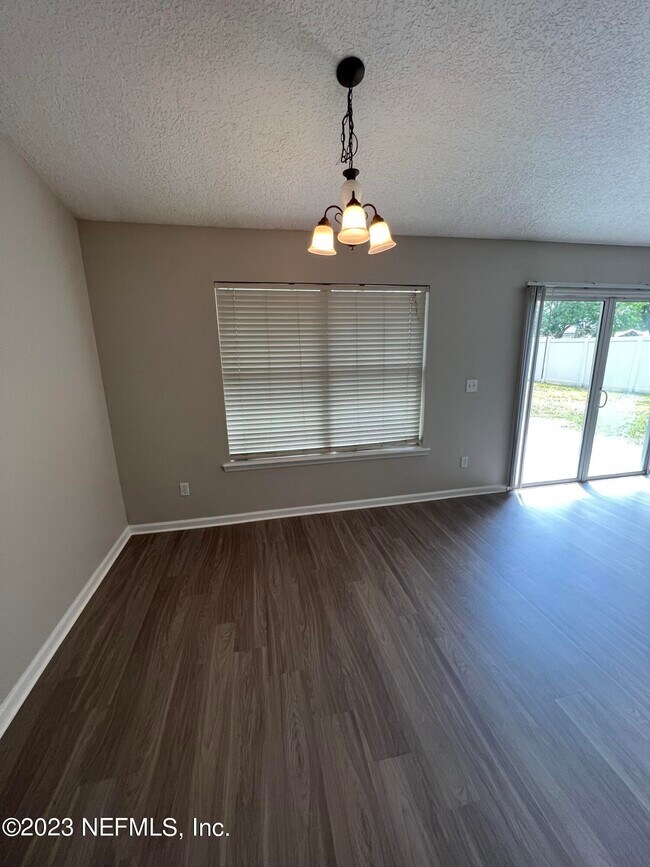 Building Photo - 8531 Longford Dr