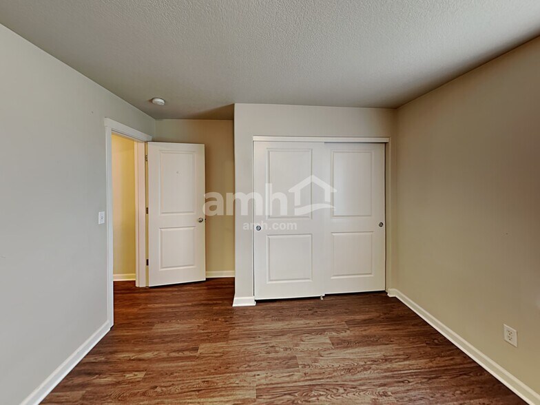 Building Photo - 1292 Alpine Lakes St SE