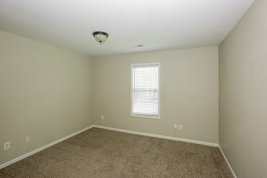 Building Photo - 12705 Walking Stick Dr