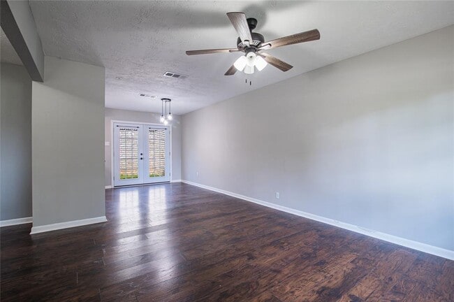 Building Photo - 17122 Blackhawk Blvd