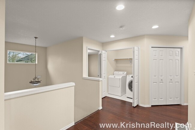 Building Photo - Lovely 4 BD | 3 BA | Corner Lot | Single-Family Home | Arbor Ridge Neighborhood | Spectacular Loc...