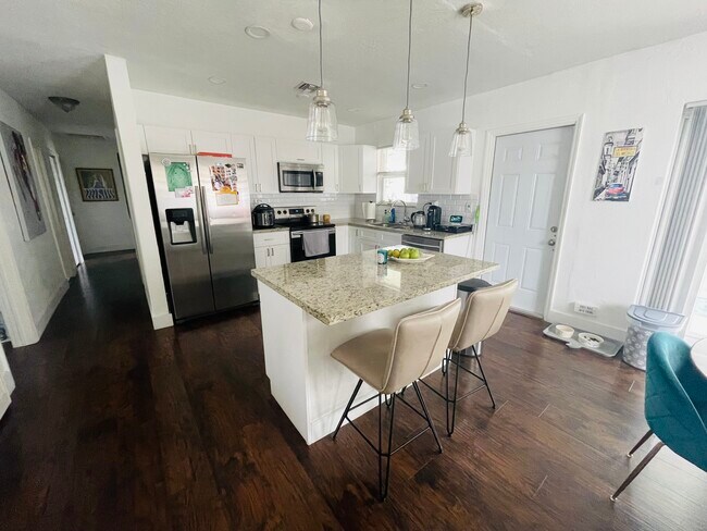 Building Photo - 3010 NW 158th St