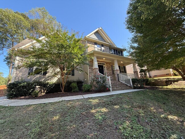 Building Photo - Newly Remodeled 4BD, 2.5BA Raleigh Corner-...