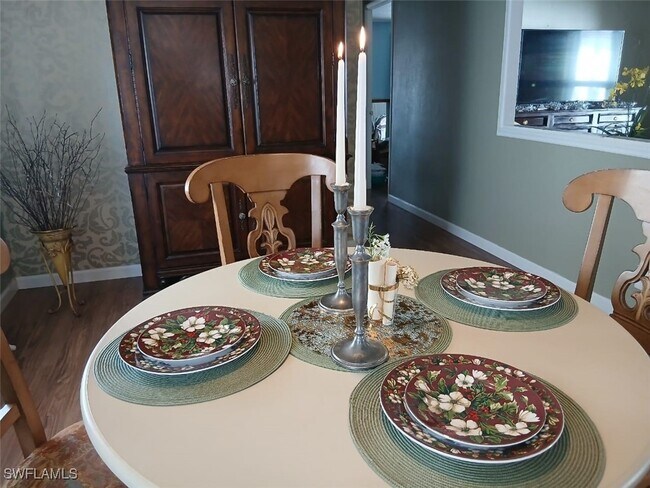 Building Photo - 2105 Cypress Ct