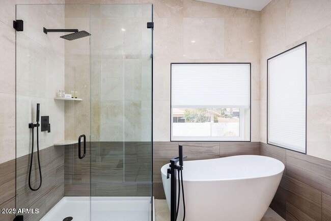 Building Photo - 6174 E Janice Wy