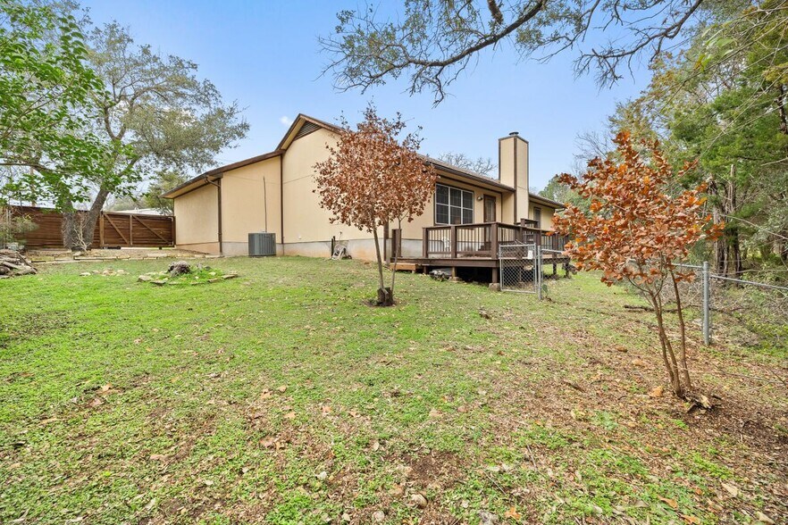 Building Photo - 1301 S Quinlan Park Rd