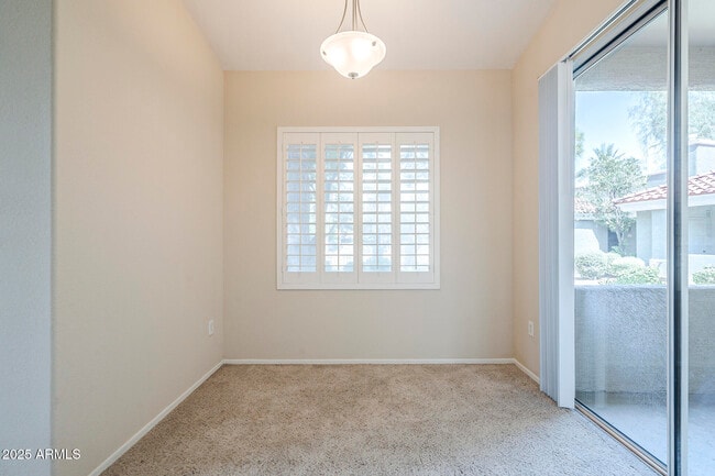 Building Photo - 2929 W Yorkshire Dr