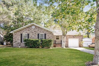 Building Photo - Charming 3-Bedroom Brick Home