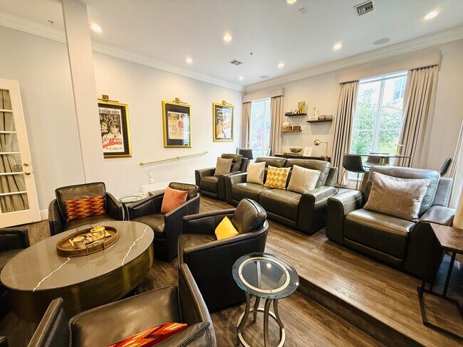 Building Photo - 651 Okeechobee Blvd