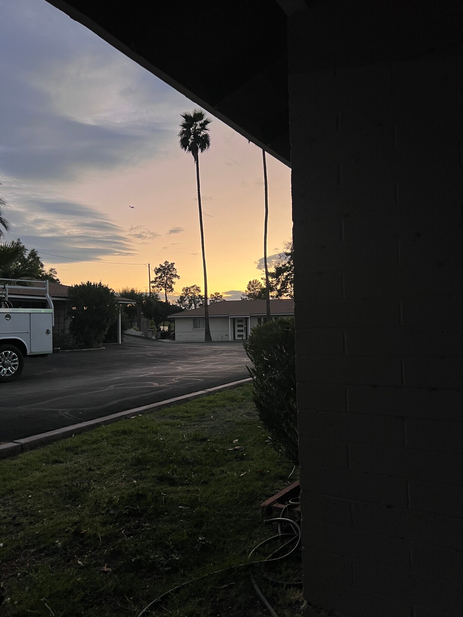 Building Photo - 524 W Fairway Dr