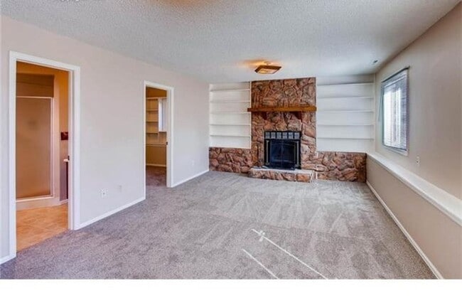 Building Photo - 3165 Zephyr Dr