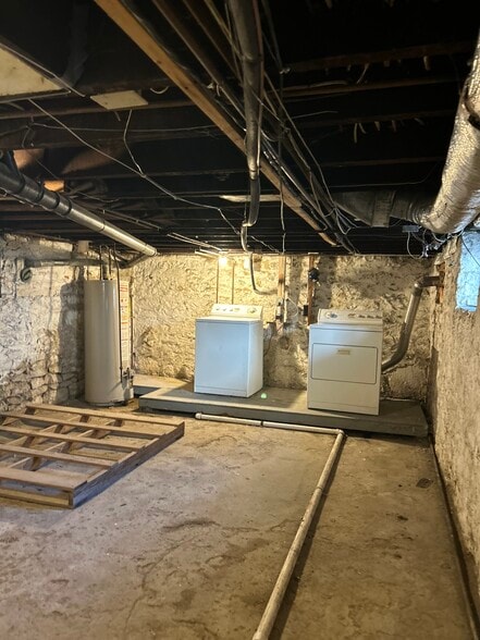 Full basement with washer and dryer, updated mechanicals, dehumidifier . Updated mechanicals - 118 E Kossuth St