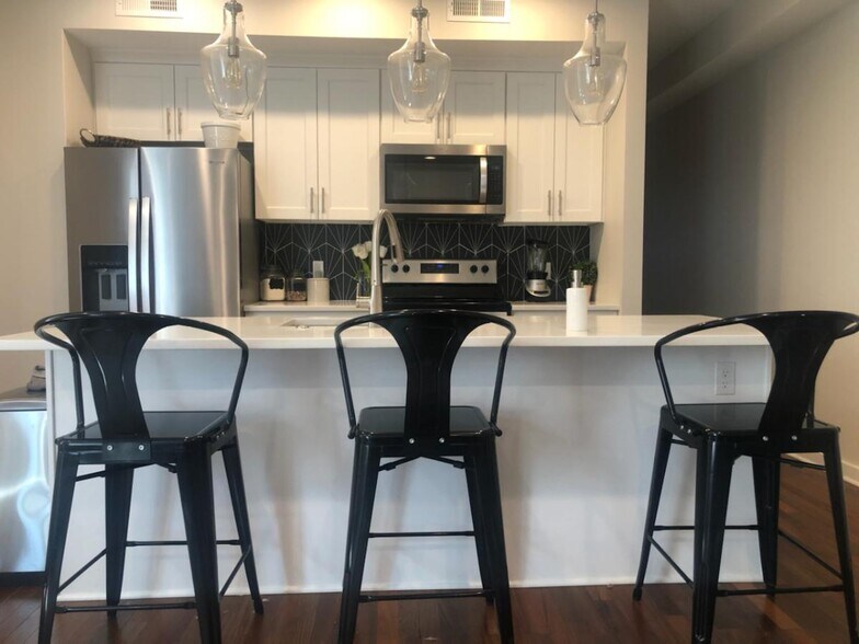 Kitchen - 1739 Manton St