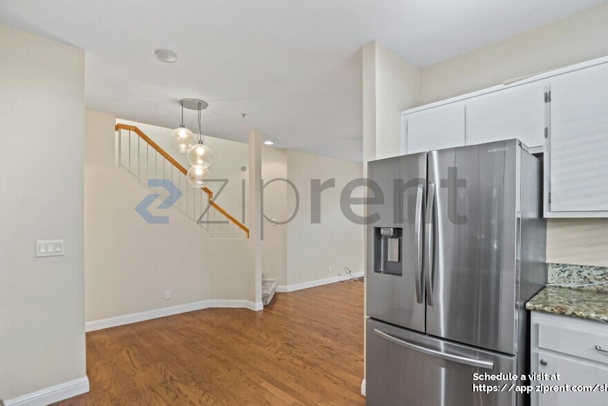 Building Photo - 1055 Adana Terrace