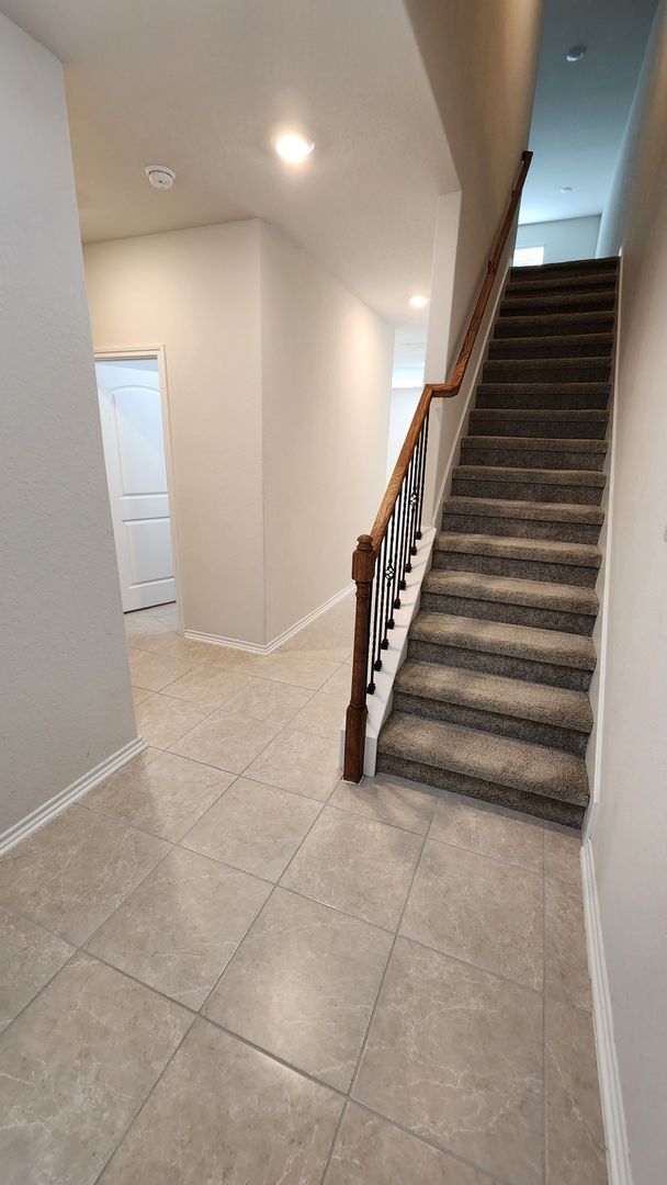 Building Photo - Beautiful 4BR Home for Rent in Cypress Trails – Near Medical Center