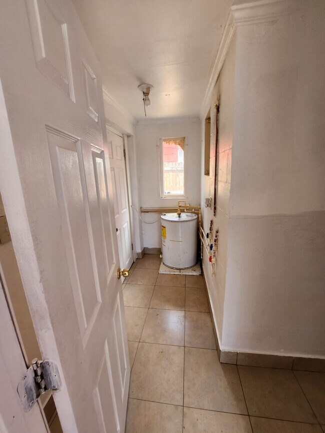 Building Photo - 4730 68th Ln N