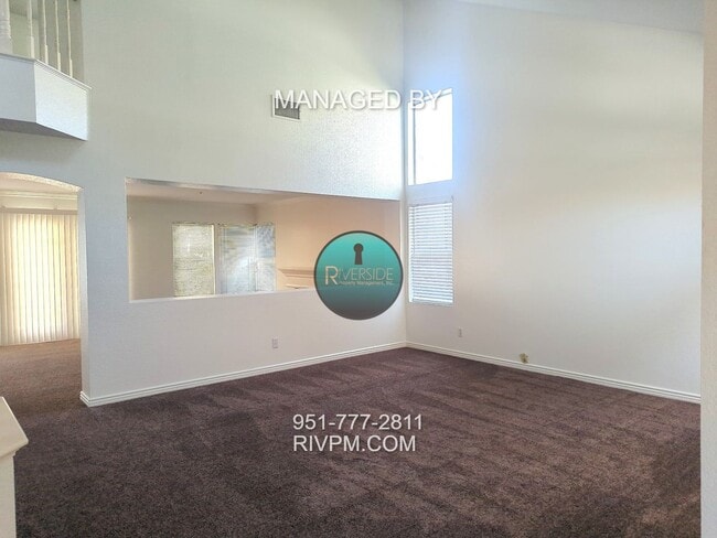 Building Photo - Spacious 3-Bed, 3-Bath Home in Riverside