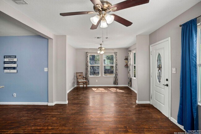 Building Photo - Well-Maintained 3-Bedroom Home – Ideal for Students & Professionals!