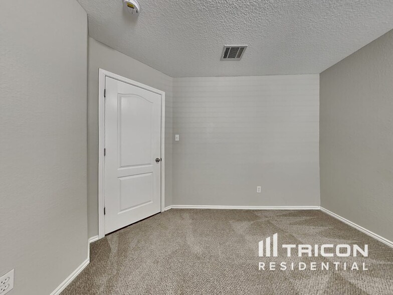 Building Photo - 3106 Wickham Ln