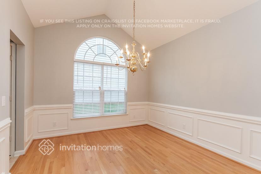 Building Photo - 16019 Lavenham Rd