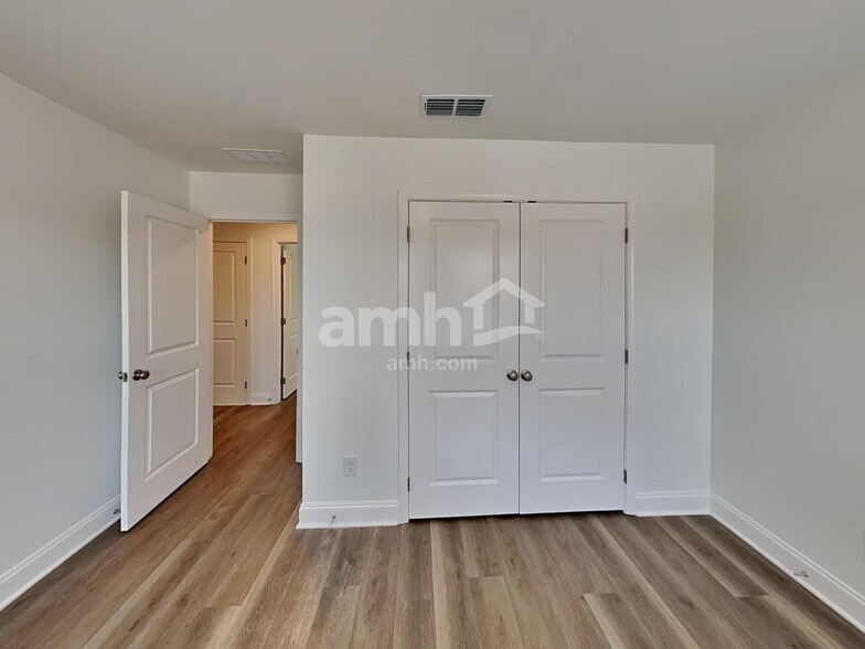 Building Photo - 201 Argea Dr
