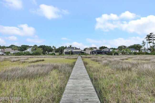 Building Photo - 4389 Seabreeze Dr