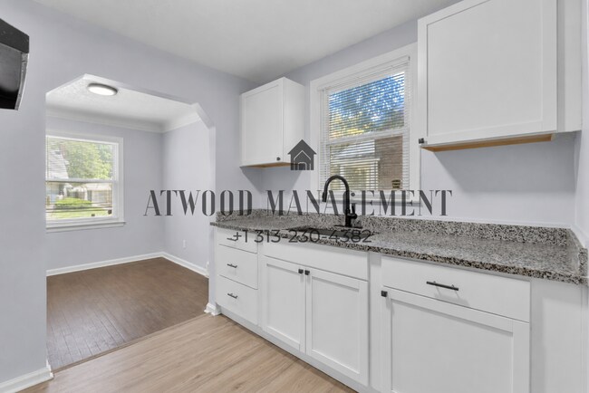 Building Photo - This beautifully updated 3-bedroom, 1-bath single-family home is ready for move-in!