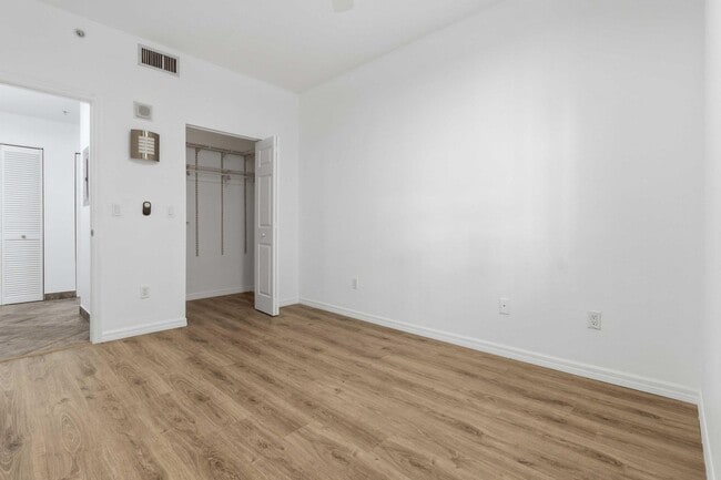 Building Photo - 233 S Federal Hwy