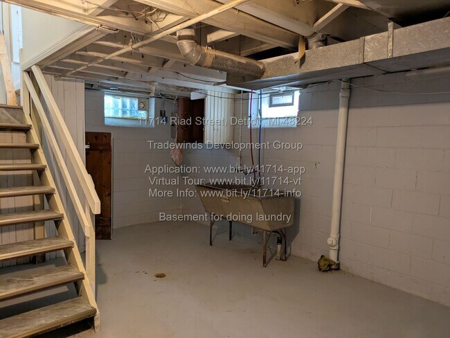 Building Photo - 11714 Riad St