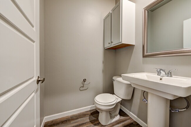 Building Photo - 13503 Bluejacket Dr