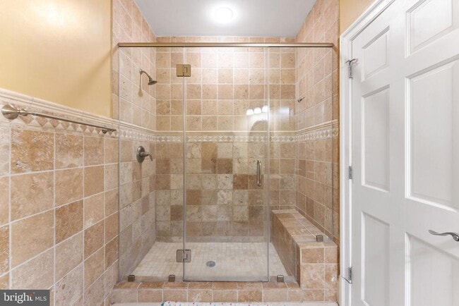 Building Photo - 10447 New Ascot Dr