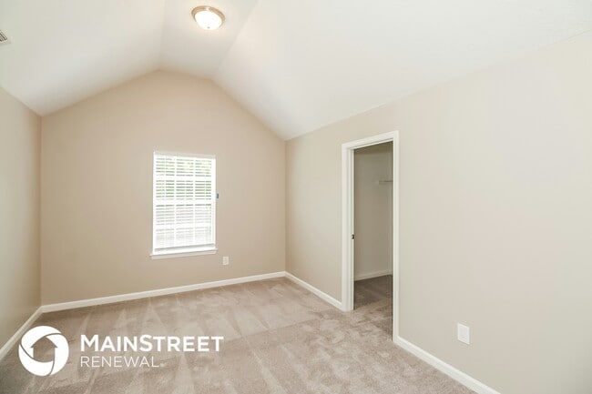 Building Photo - 6462 Dekeon Dr