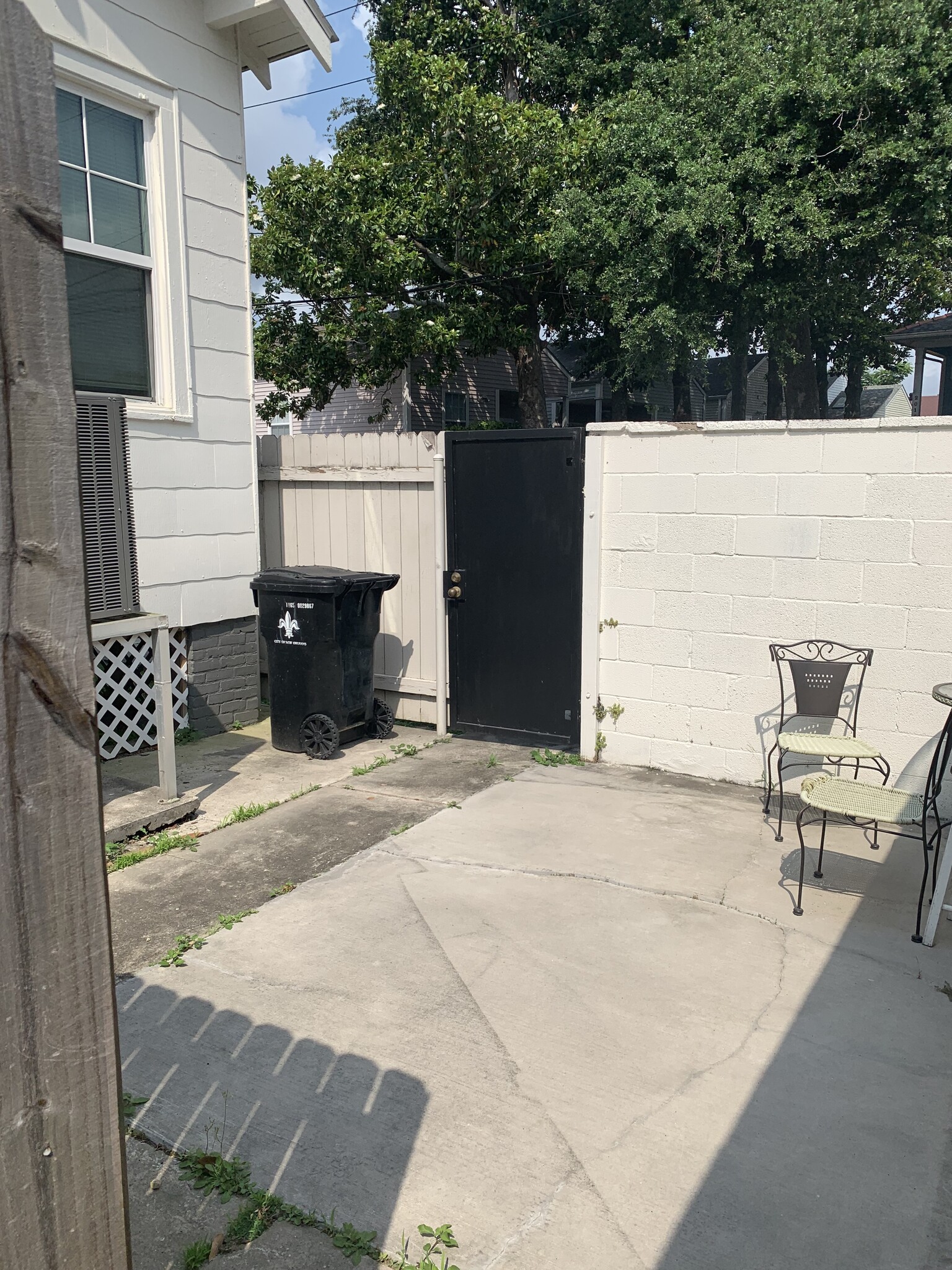 Small Yard - 7331 Spruce St