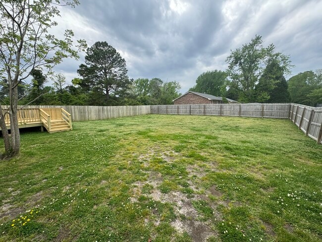 Building Photo - 1207 Cherry Ln